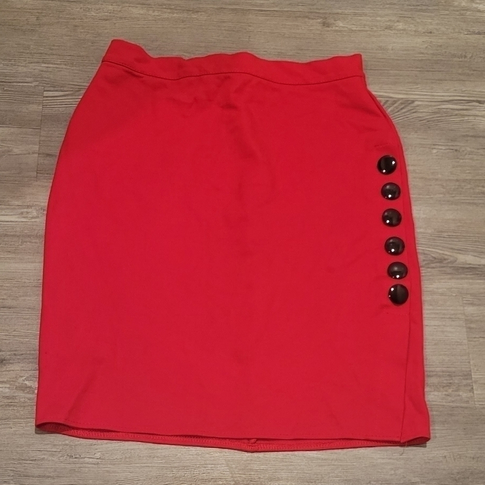 Size L | Slim Midi Skirt with slit and buttons